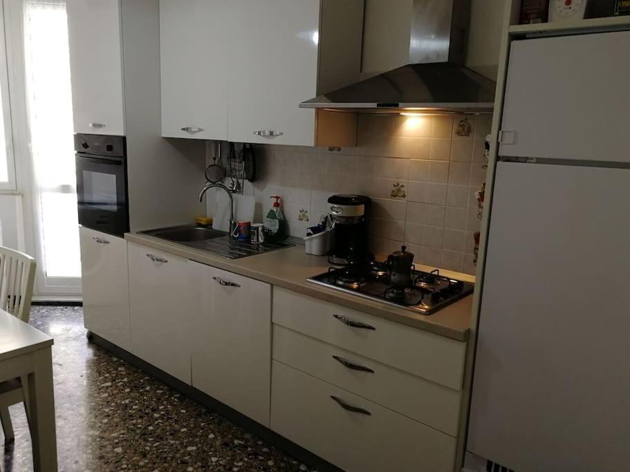 Music & Beach Apartment Savona Ngoại thất bức ảnh